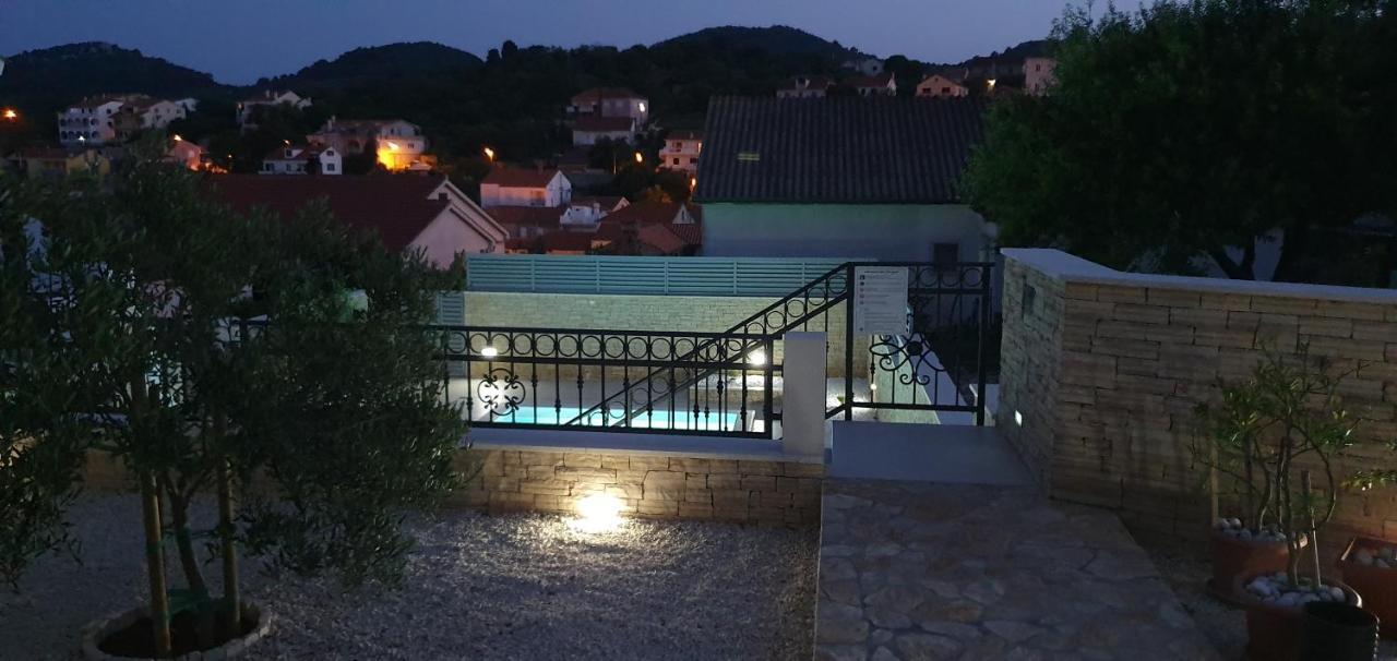 Apartment Azaleja Сали Экстерьер фото